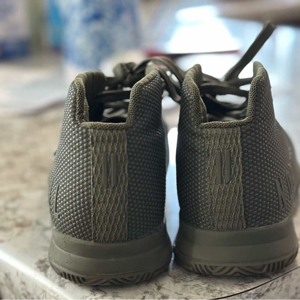 Women’s MidCourt Trainers color Army side 7